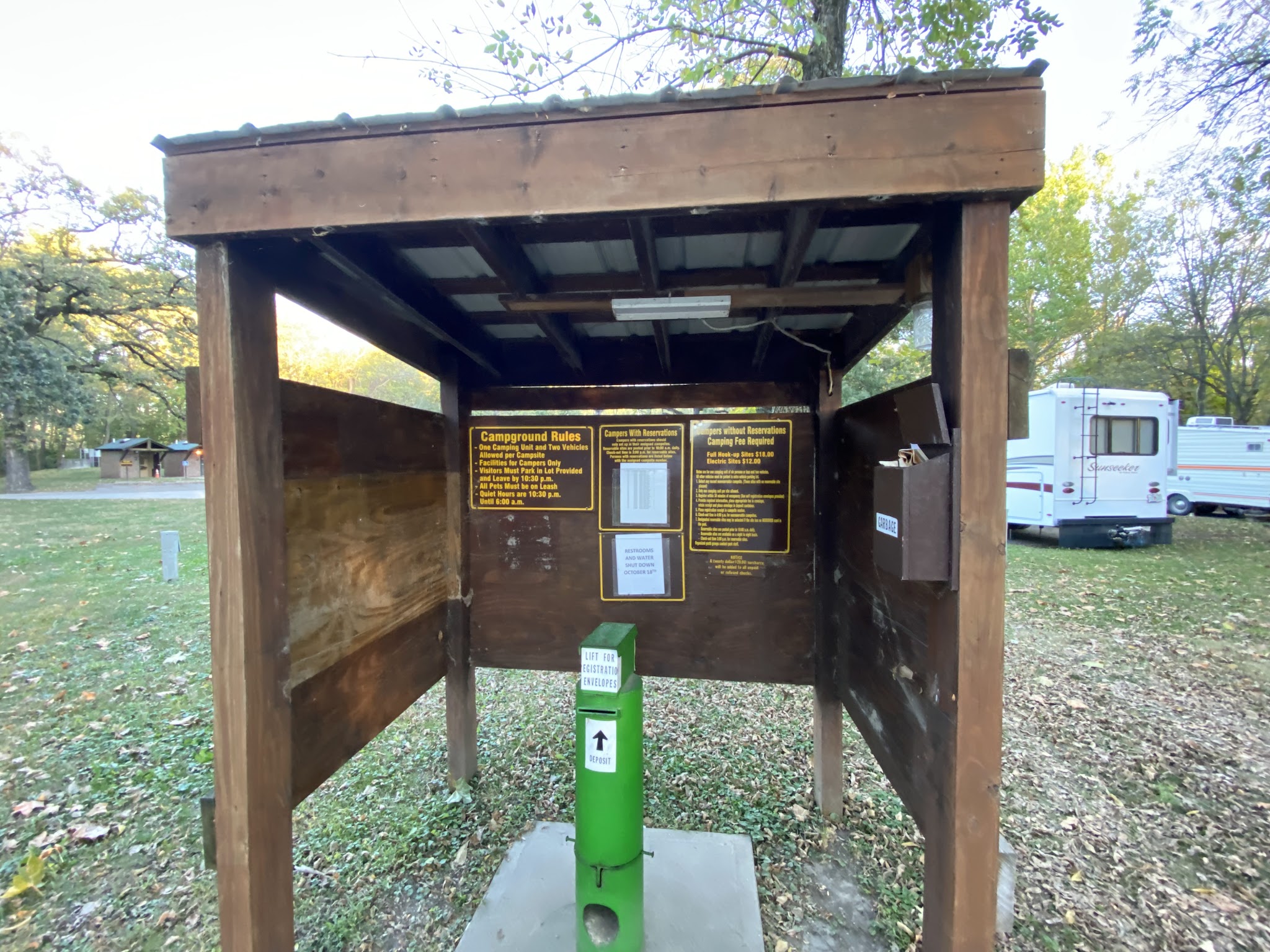 Walnut Woods State Park