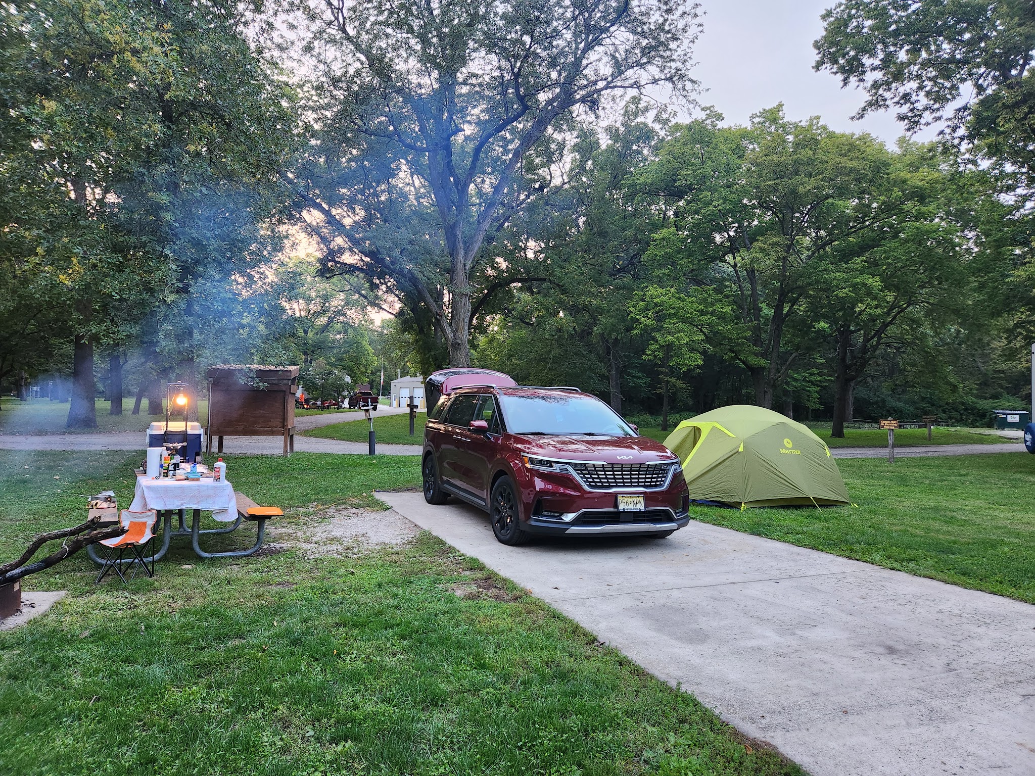 Walnut Woods State Park