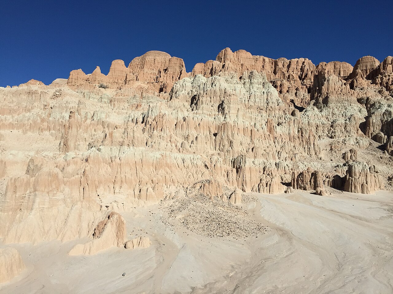 Cathedral Gorge Campground