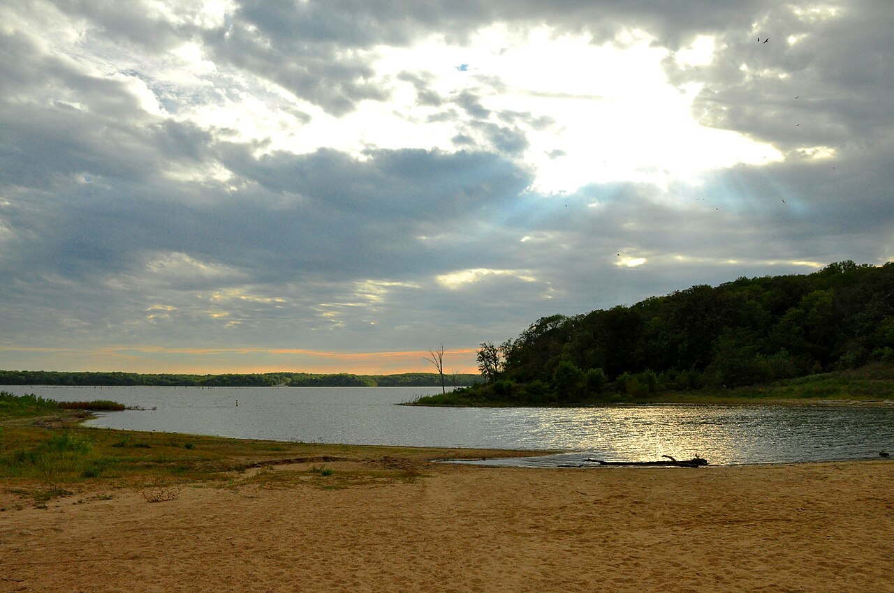 Clinton Lake Campground