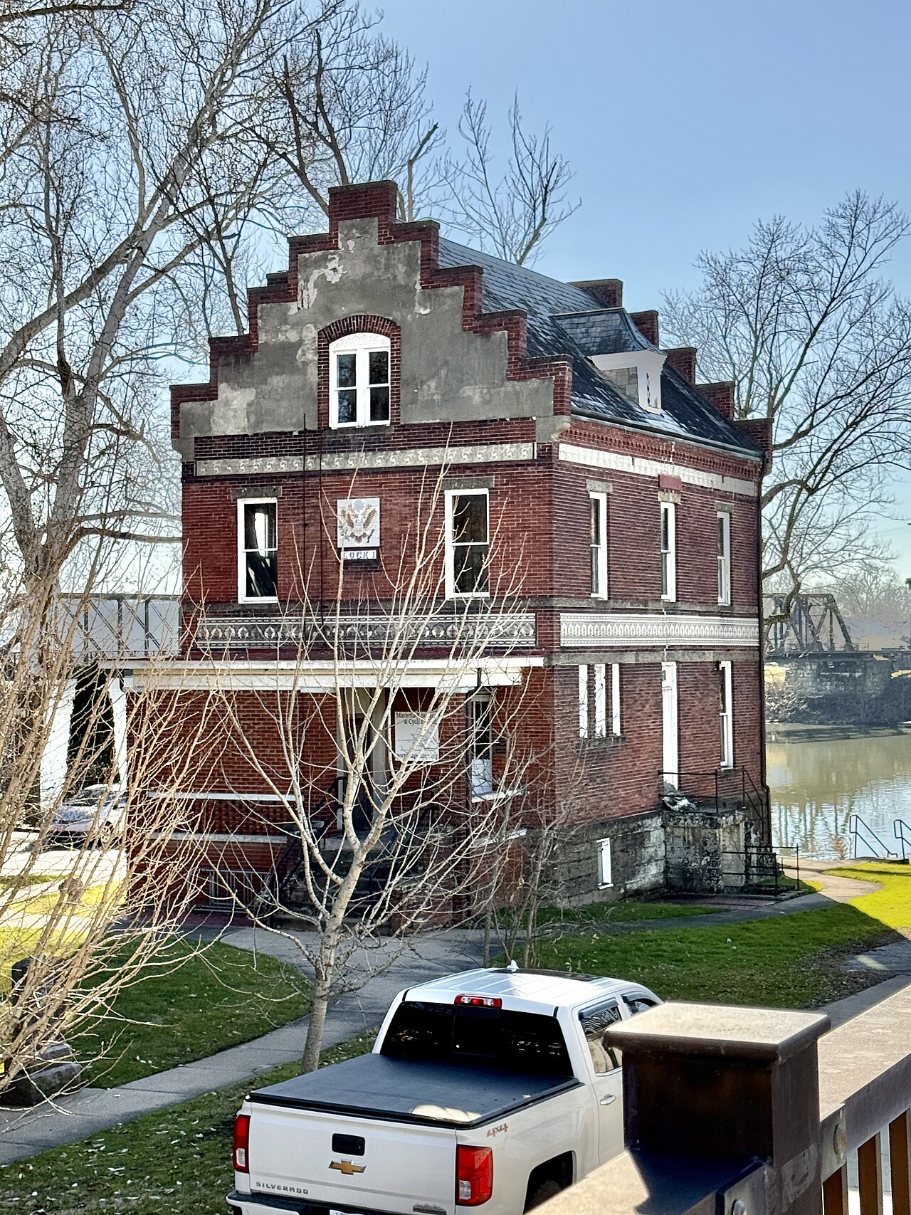 Ellis Lock 11 Campground