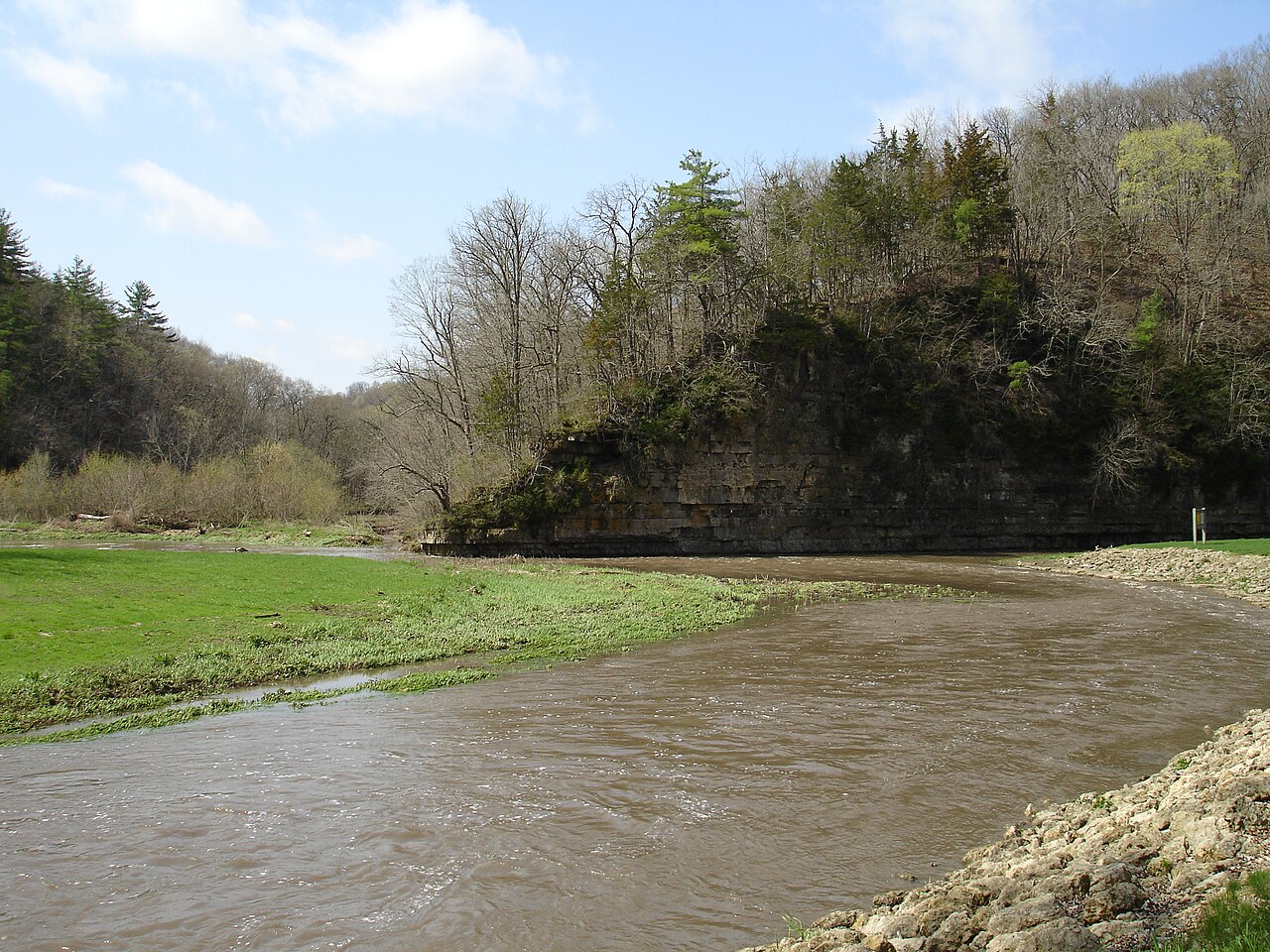 Apple River Canyon Campground