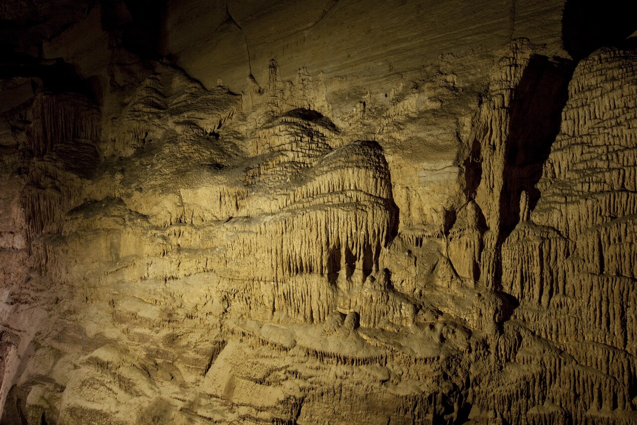 Cathedral Caverns State Park
