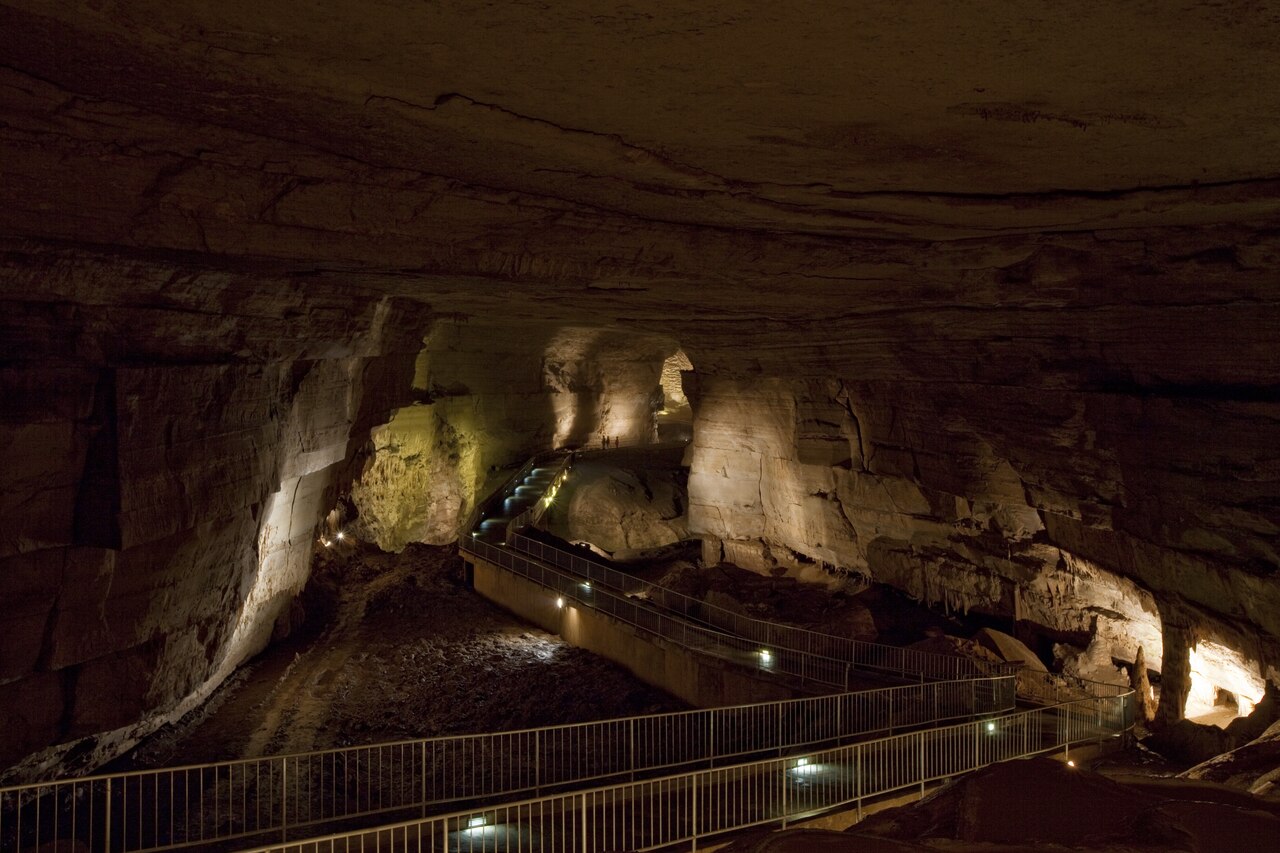 Cathedral Caverns State Park