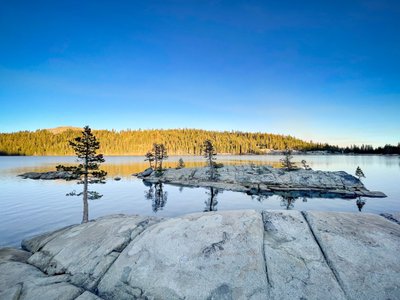 (Lake Alpine) West Shore