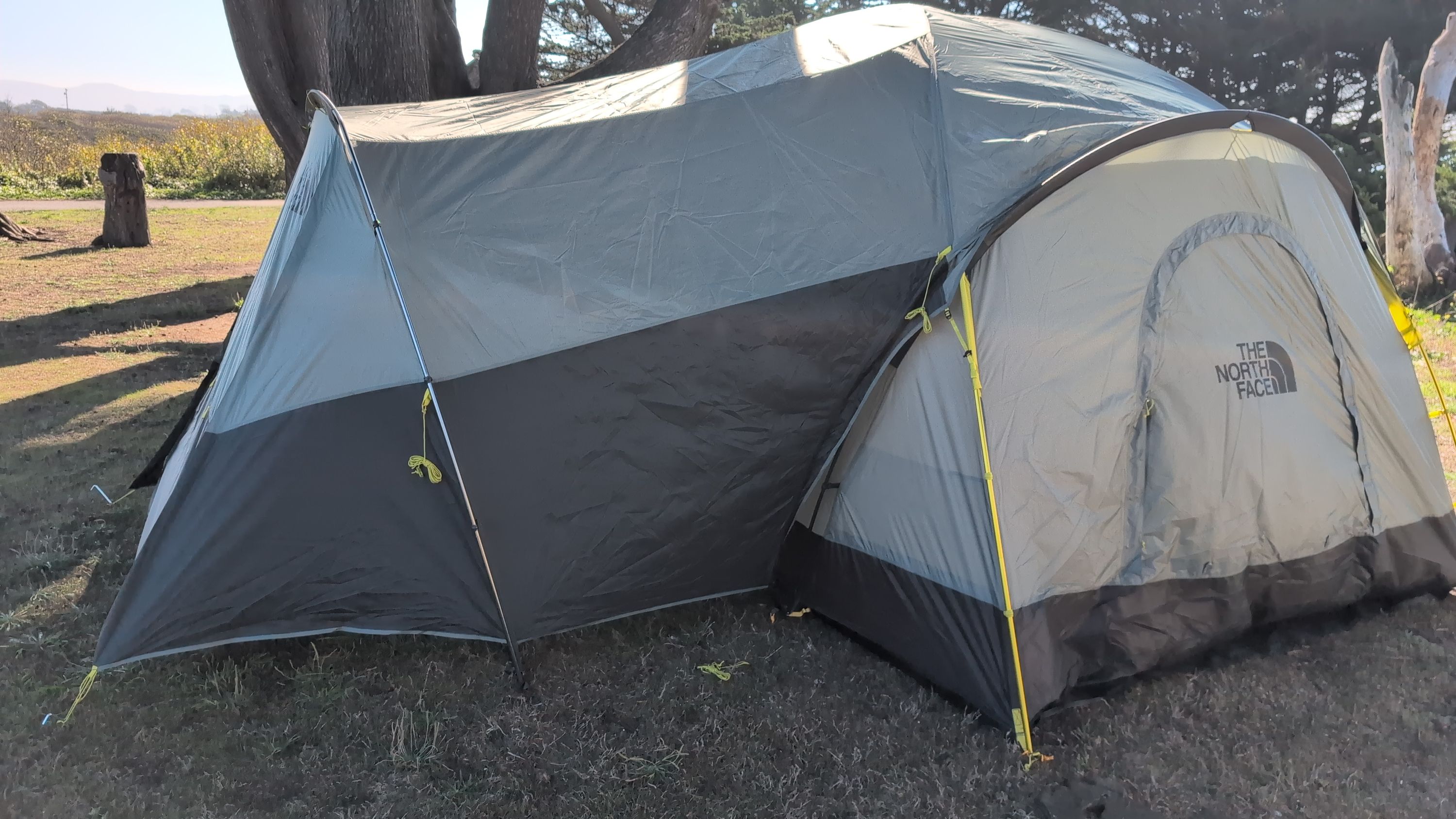 Photo showing full-extension vestibule setup